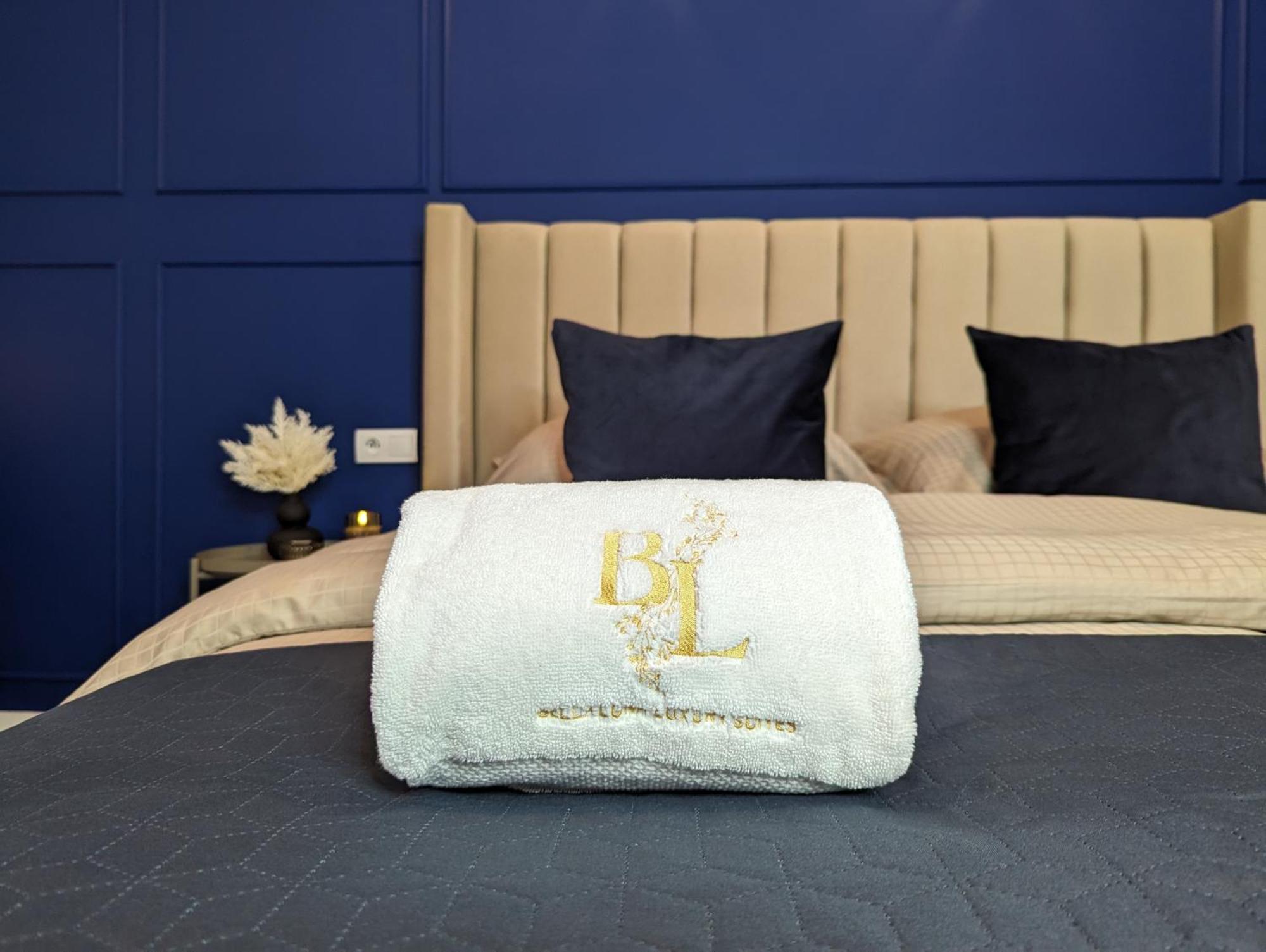 Bella Luna Luxury Suites - Chic Residence In Historic Square Βαρσοβία Εξωτερικό φωτογραφία